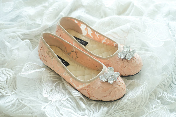 LACE FLAT SHOES WITH BUTTERFLY SWAROVSKI - PEACH