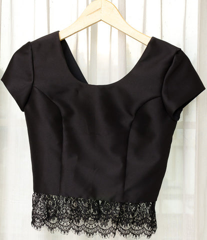 U NECK LACE TOP WITH SLEEVE - BLACK